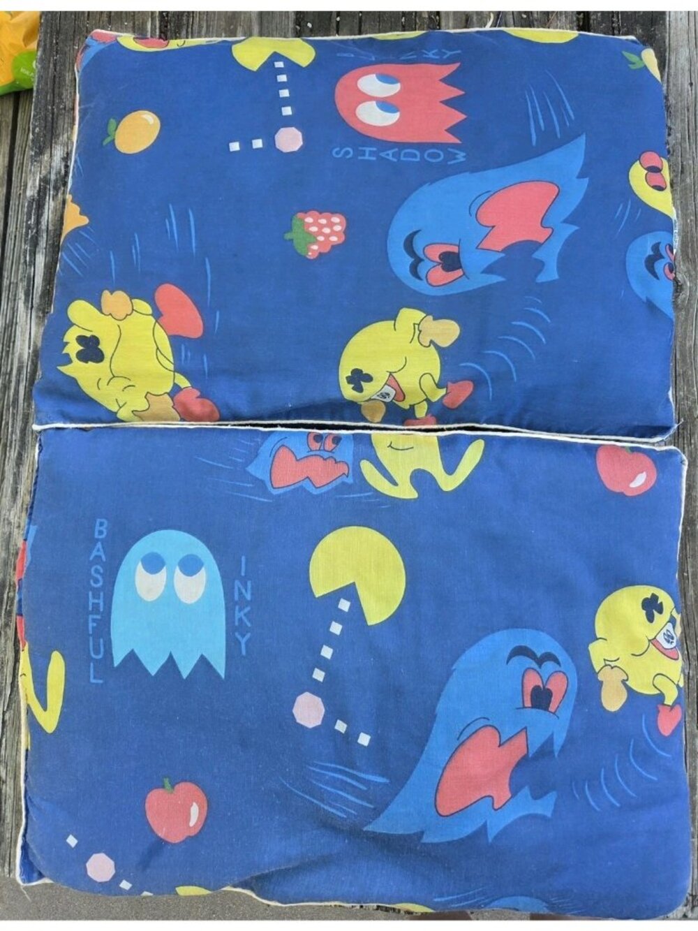 Vintage 80s Pac Man Original Pillow Midway Pair 2 Pillows
